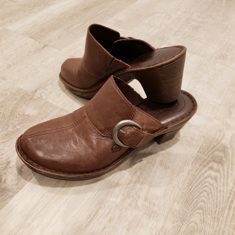 Clogs